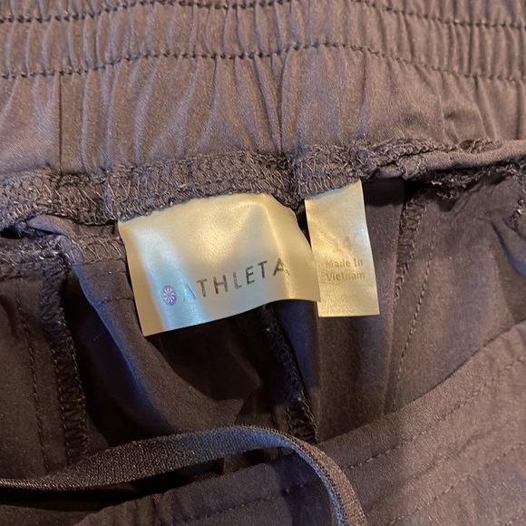 Athleta Navy Crop Athletic Pant🌟🌟 - Picture 6 of 6